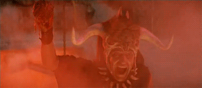 feu coeur tenu par sorcier indiana jones.gif