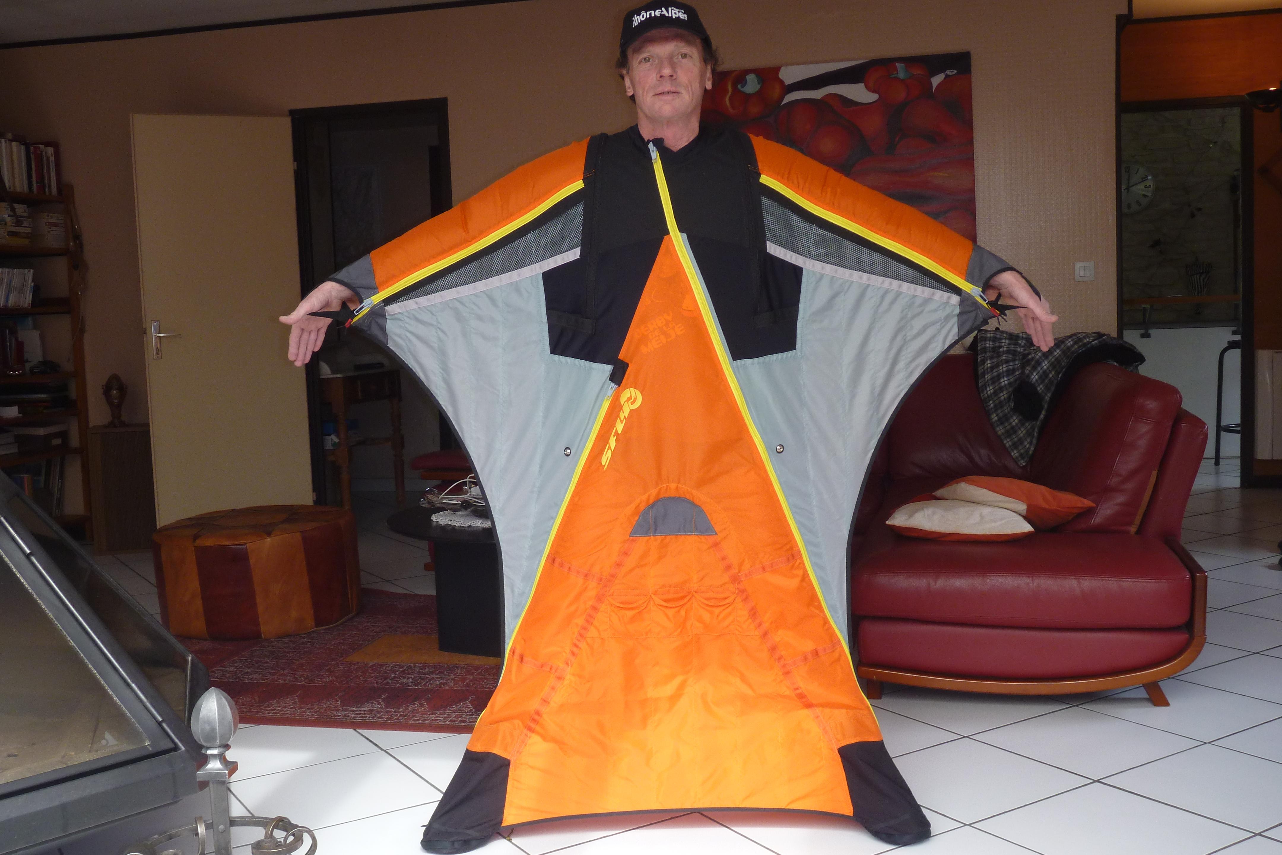 Wingsuit FYB Hawk.JPG