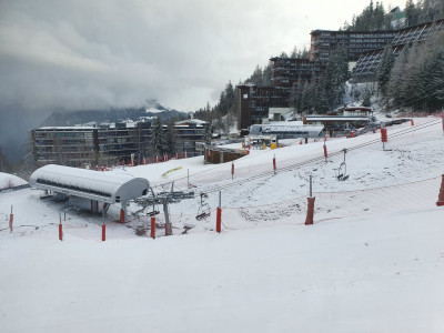 Les Arcs 1600 samedi matin: alerte à toutes les patrouilles, la neige est de retour après 2j de pluie