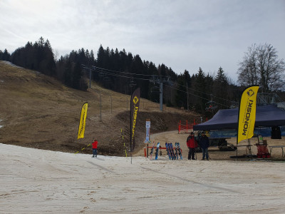 Le stand au départ du télésiège à 1200m