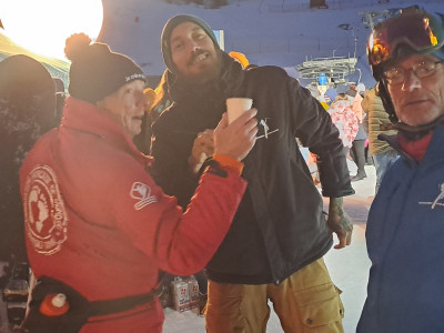 Vin chaud après rangement du matos <br />Big up a Kévin qui arrive à ranger un t4 dans un t2