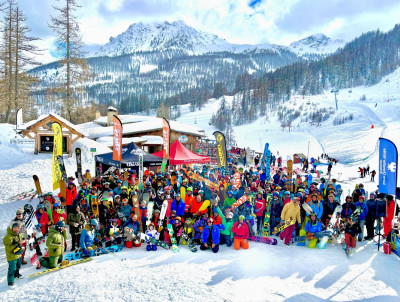 photo groupe Mondial 2025.jpeg