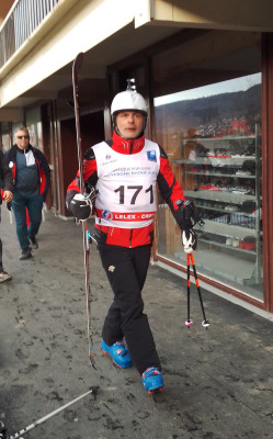 premier monoski à l' arrivée du derby