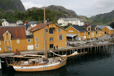 H (272).JPG