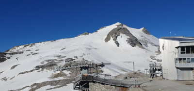 20250628_074732.jpg (307.96 Kio) Vu 1240 fois Glace apparente visible sur le dernier mur