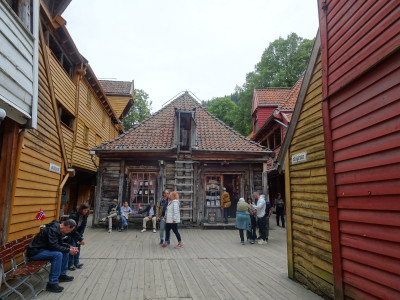 N (81).JPG