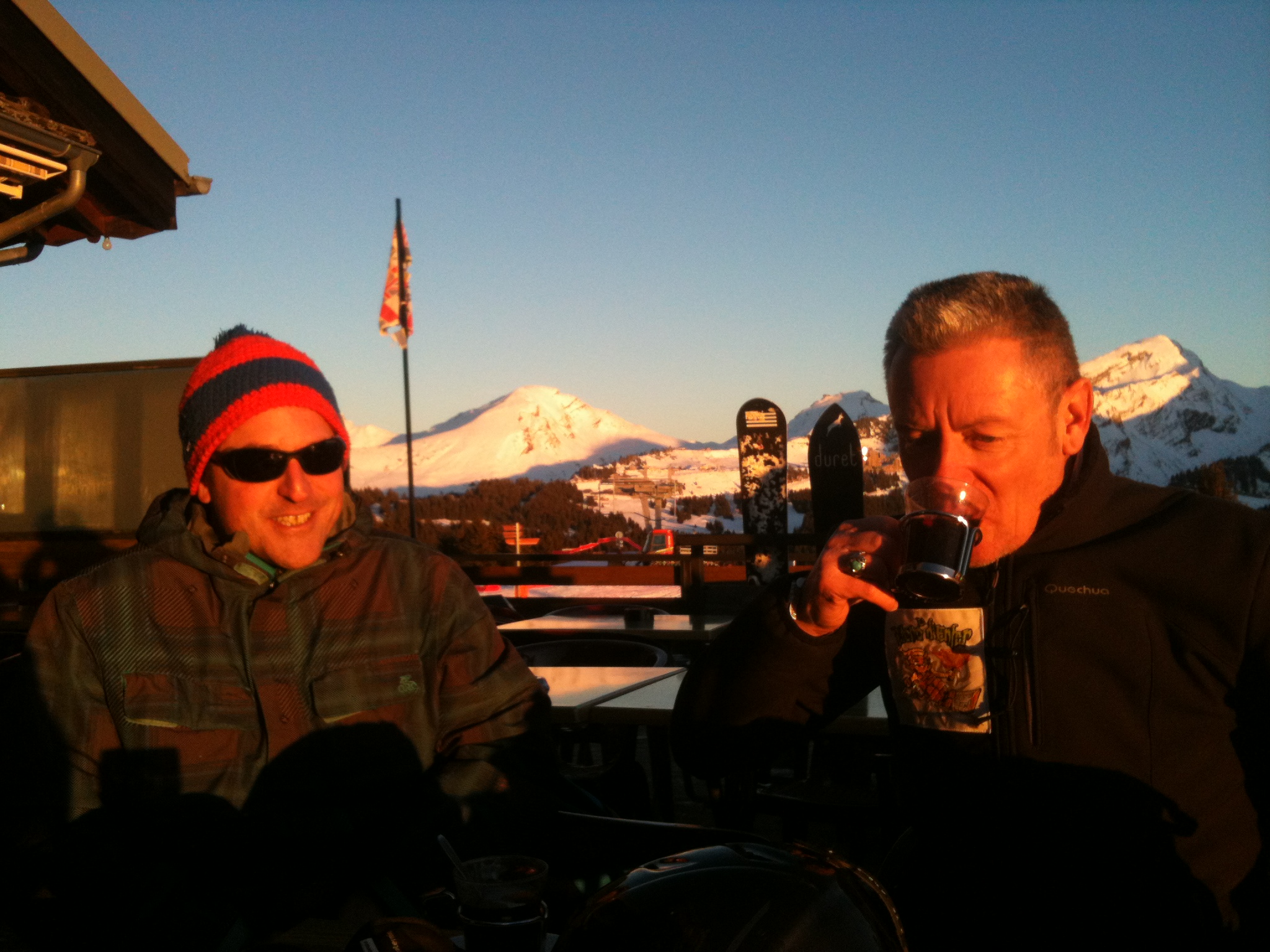vin chaud mérité pour nos deux compères