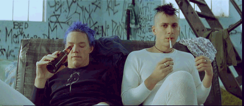 y'a du punk chez les OCB.gif