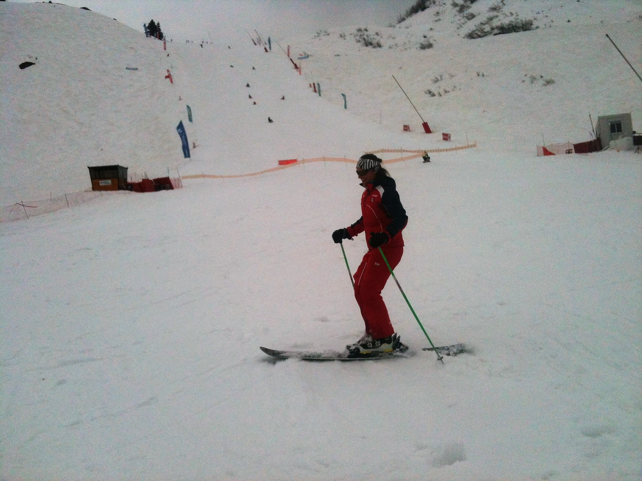fille en rouge