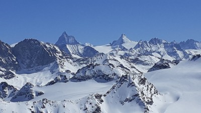 Vue sur le fond du valais