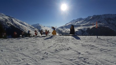 Voilà au soleil y zy sont tous!!